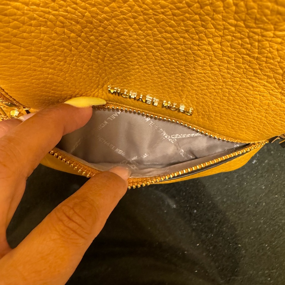 Mini Michael Kors Rhea backpack. - Picture 9 of 13